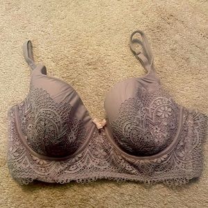 Body by Victorias Secret Bra